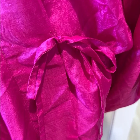 Vibrant Pink Kimono Robe - Picture 2 of 6